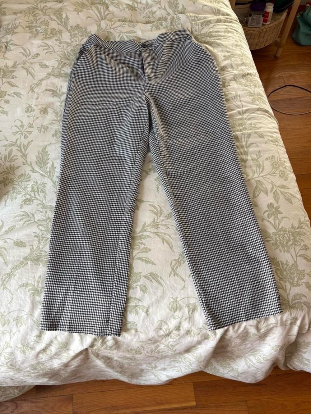 Women’s Houndstooth Pants